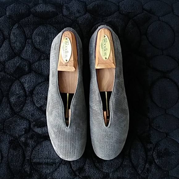 vaneli slip ons